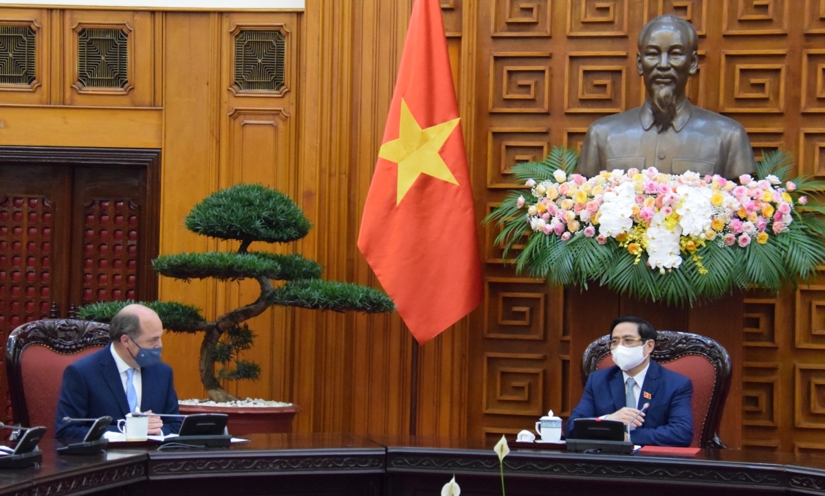 Vietnam desires UK to transfer vaccine production technology soon